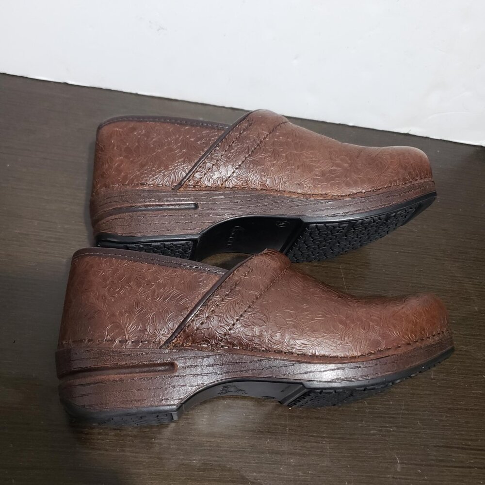 Dansko Professional Brown Leather Embossed Clogs Shoes US 10.5-11/EU 41 - Picture 11 of 14